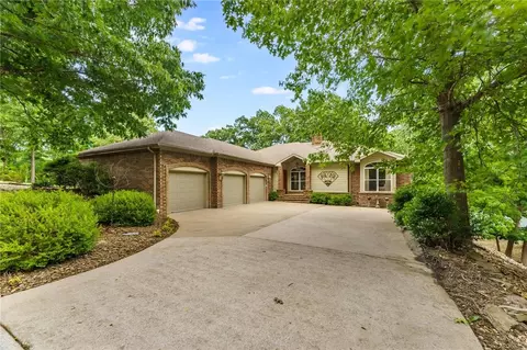 47 Rath Dr, Bella Vista, AR 72715