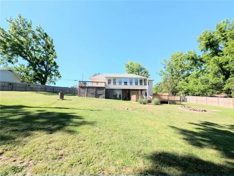 Exterior - 1861 Shellie Ln, Harrison, AR 72601 photo 6 of 17