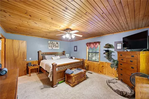 Bedroom - Undisclosed, Ozone, AR 72854 photo 1 of 7