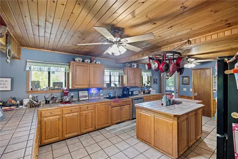 Kitchen - Undisclosed, Ozone, AR 72854 photo 1 of 4