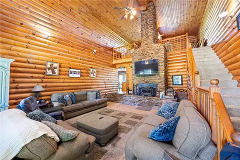 Living - Undisclosed, Ozone, AR 72854 photo 1 of 4