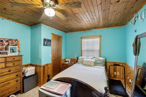 Bedroom - Undisclosed, Ozone, AR 72854 photo 5 of 7