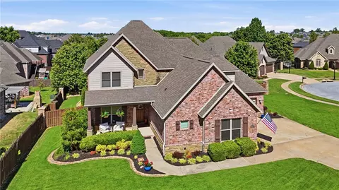 6702 S Willowridge Ct, Rogers, AR 72758