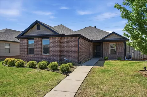 3807 Capstone Ave, Bentonville, AR 72712