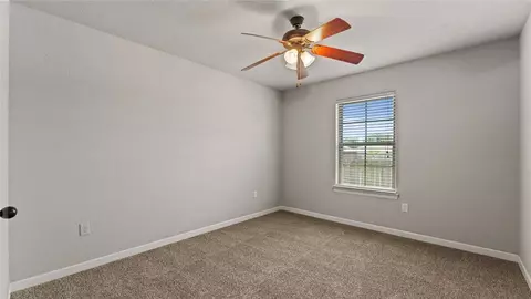 Bedroom - 420 Timber Ridge St, Centerton, AR 72719 photo 6 of 8