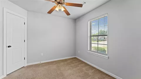 Bedroom - 420 Timber Ridge St, Centerton, AR 72719 photo 7 of 8