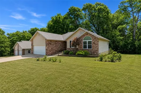 2 Mills Dr, Bella Vista, AR 72714