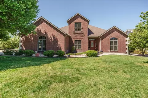 37 Holiday Island Dr, Holiday Island, AR 72631