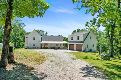15933 Railroad Cut Rd, Rogers, AR 72756