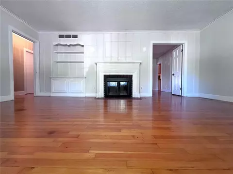 Living - 540 Melrose Ave, Fort Smith, AR 72903 photo 3 of 10