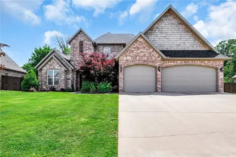 4010 NE Miner Ct, Bentonville, AR 72712