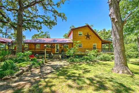 1387 County Road 306, Berryville, AR 72616