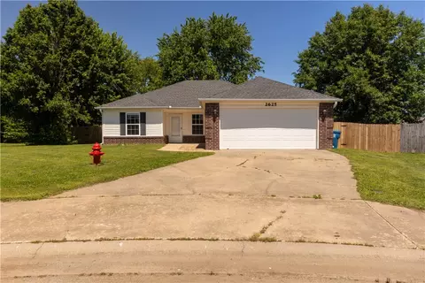 2625 D J Duvall Dr, Pea Ridge, AR 72751