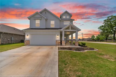 849 Lewis St, Pea Ridge, AR 72751