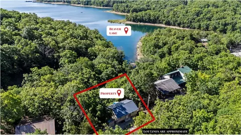 21289 Maple Dr, Garfield, AR 72732