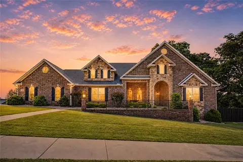 3601 NW Creekstone Blvd, Bentonville, AR 72712