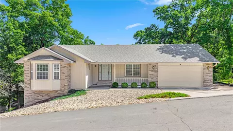 8 Cheviot Ln, Bella Vista, AR 72715