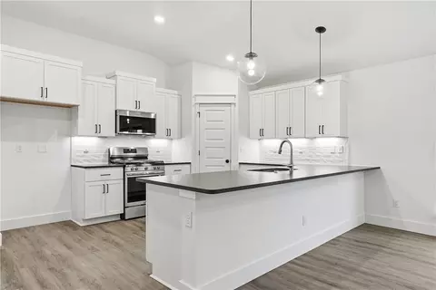 Kitchen - 2732 Buckside St, Springdale, AR 72762 photo 2 of 6