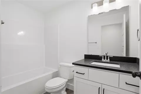 Bath - 2732 Buckside St, Springdale, AR 72762 photo 1 of 10