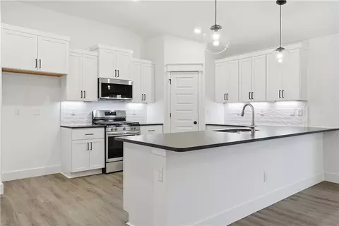 Kitchen - 2732 Buckside St, Springdale, AR 72762 photo 3 of 6
