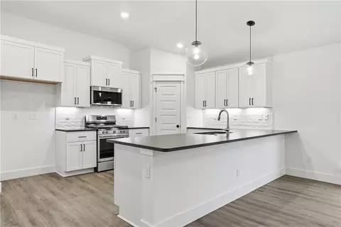 Kitchen - 2732 Buckside St, Springdale, AR 72762 photo 2 of 6