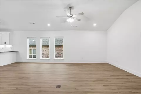 Living - 2732 Buckside St, Springdale, AR 72762 photo 4 of 12