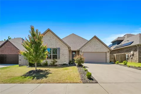 4400 SW Pawhuska St, Bentonville, AR 72713