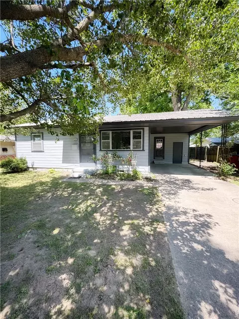 1008 N 4th St, Dardanelle, AR 72834