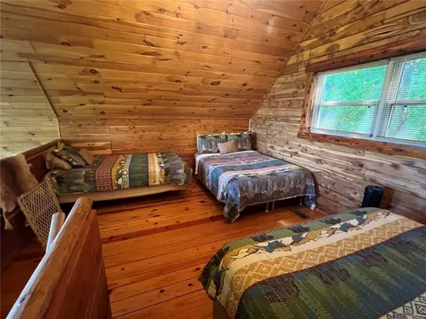 Bedroom - 116 Nc 8826, Jasper, AR 72641 photo 4 of 4