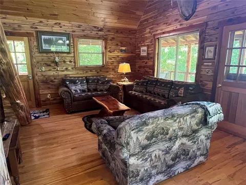 Living - 116 Nc 8826, Jasper, AR 72641 photo 1 of 3