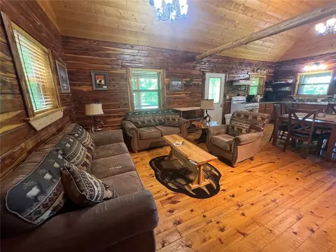 Living - 152 Nc 8826, Jasper, AR 72641 photo 2 of 3