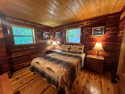 Bedroom - 152 Nc 8826, Jasper, AR 72641 photo 1 of 9