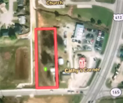 1769 E Kenwood St, Siloam Springs, AR 72761
