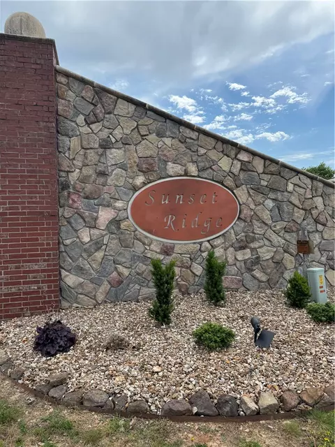 2213 Brown Bear Ln, Gentry, AR 72734