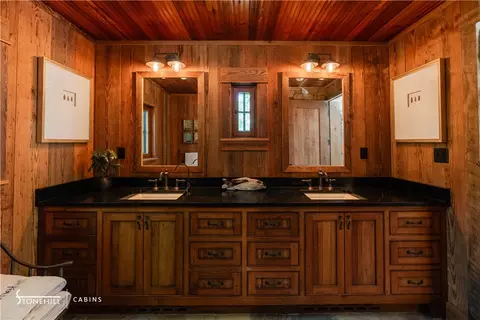 Bath - 976 Nc 3010, Jasper, AR 72641 photo 7 of 8