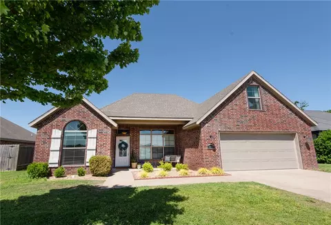 4022 Bridgeton St, Springdale, AR 72762