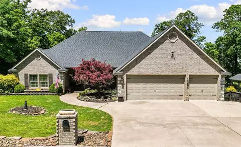 60 Murphy Dr, Bella Vista, AR 72715