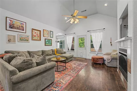 432 Hunter Allen Dr, Springdale, AR 72764