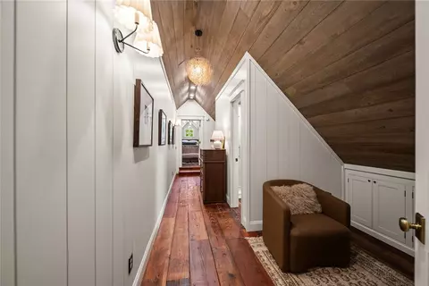 Entry Way - 425 Barnhardt Rd, Timbo, AR 72680 photo 4 of 5