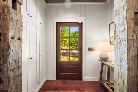 Entry Way - 425 Barnhardt Rd, Timbo, AR 72680 photo 1 of 5