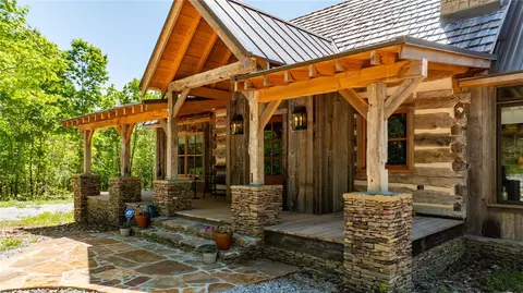 Exterior - 425 Barnhardt Rd, Timbo, AR 72680 photo 6 of 23