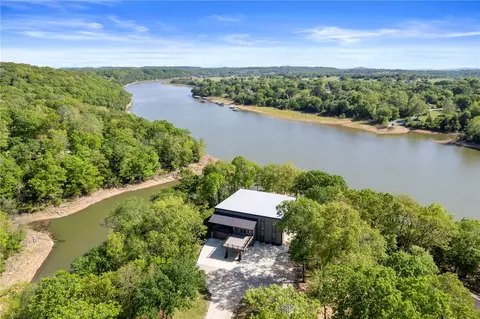 18649 Saddle Shop Ln, Springdale, AR 72764