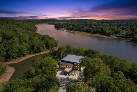 18649 Saddle Shop Ln, Springdale, AR 72764