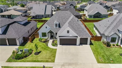 4304 S 87th St, Bentonville, AR 72713