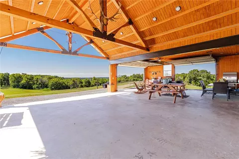 937 Marion County 4018, Yellville, AR 72687