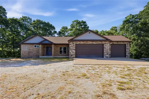 40 Twin Peak Dr, Holiday Island, AR 72631