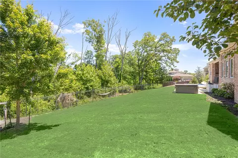Exterior - 3601 Oak Tree Dr, Centerton, AR 72719 photo 10 of 13