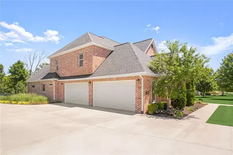 Exterior - 3601 Oak Tree Dr, Centerton, AR 72719 photo 11 of 13