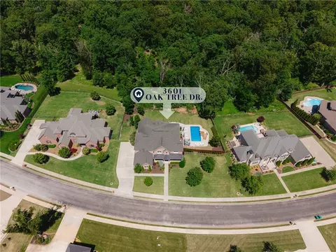 3601 Oak Tree Dr, Centerton, AR 72719