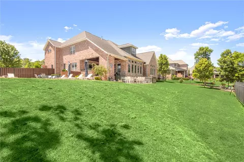 Exterior - 3601 Oak Tree Dr, Centerton, AR 72719 photo 9 of 13